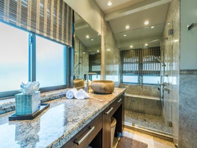 Maui Luxury Beachfront One Bedroom